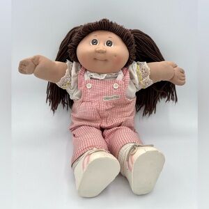 1984 Cabbage Patch Kids Brown Hair Girl Pink Overalls HM3 Coleco
